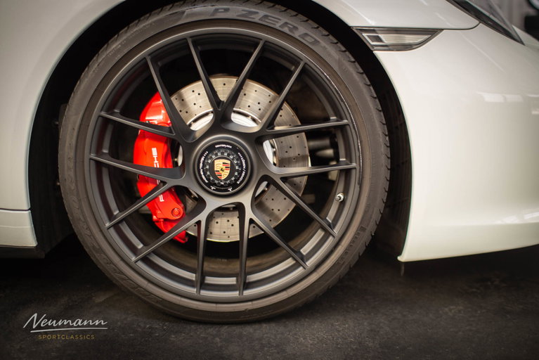 Porsche 991.2 Carrera GTS