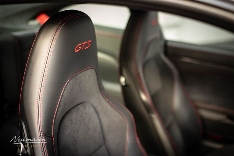 Porsche 991.2 Carrera GTS