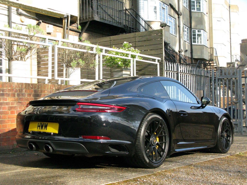 Porsche 991.2 Carrera GTS