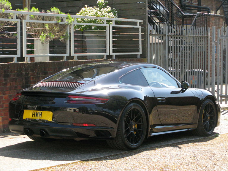 Porsche 991.2 Carrera GTS