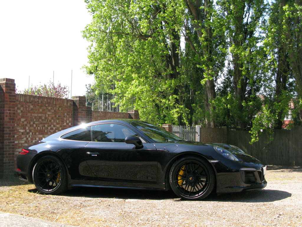 Porsche 991.2 Carrera GTS