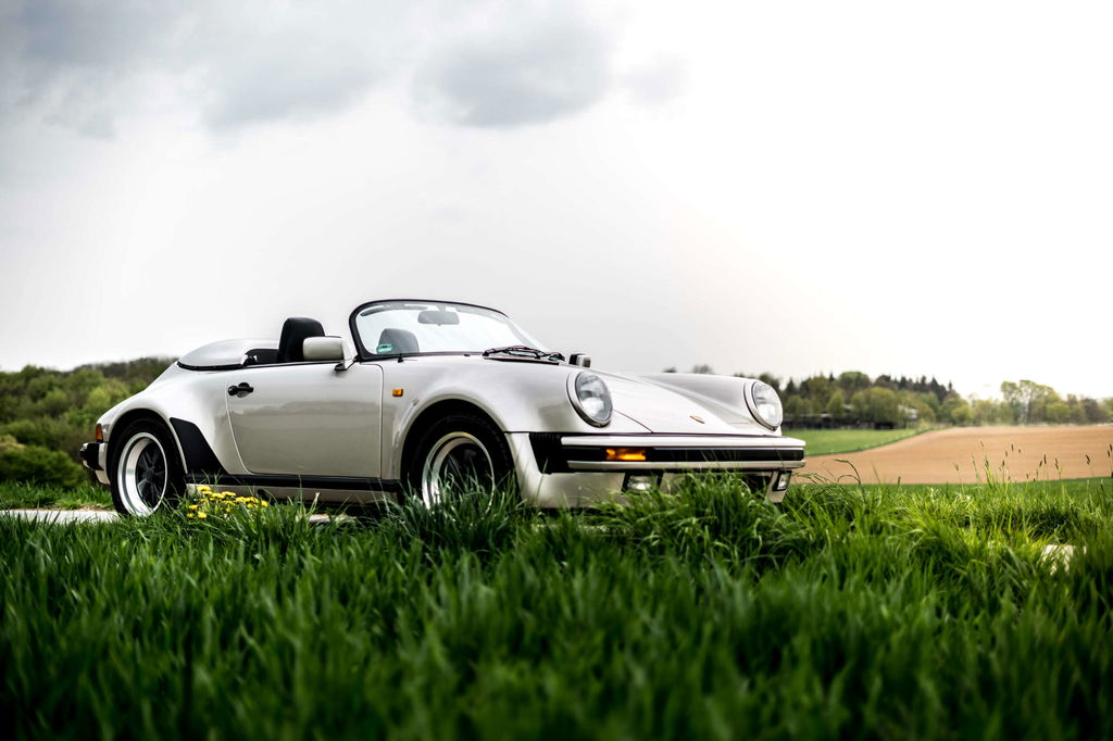 Porsche 911 Carrera 3.2 Speedster