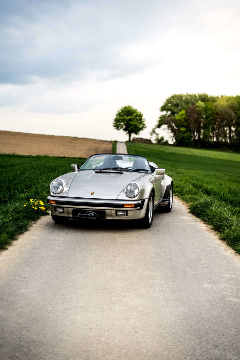 Porsche 911 Carrera 3.2 Speedster