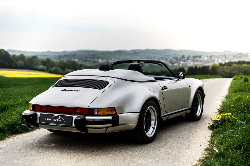 Porsche 911 Carrera 3.2 Speedster
