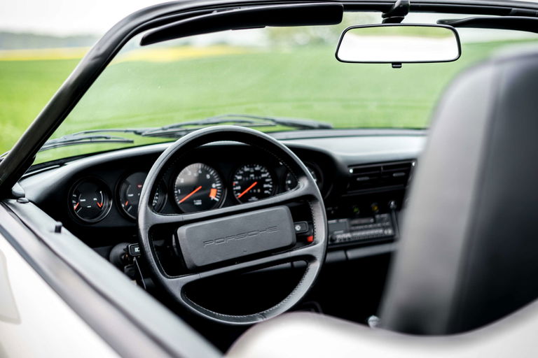 Porsche 911 Carrera 3.2 Speedster