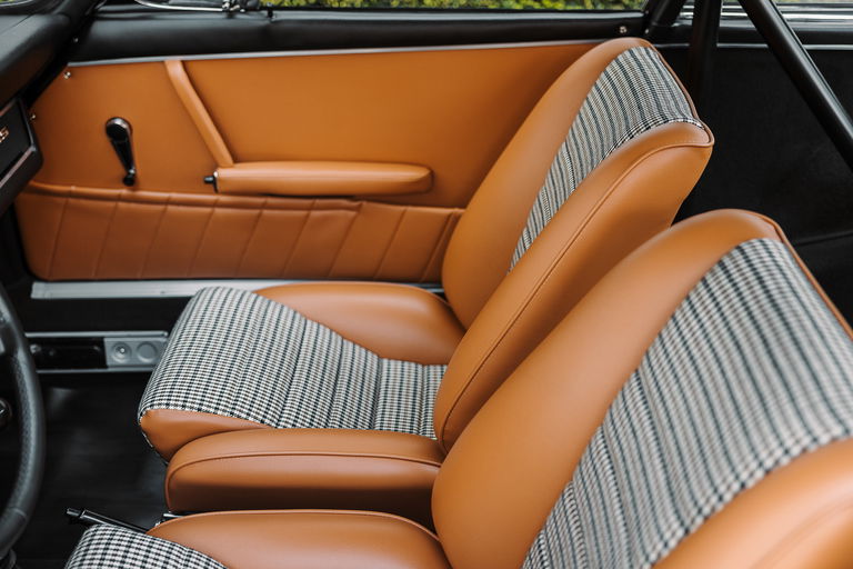 Porsche 911 S (F-Modell)