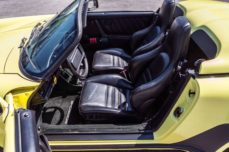 Porsche 911 Carrera 3.2 Speedster