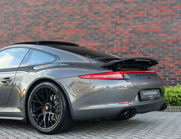 Porsche 991 Carrera 4 GTS