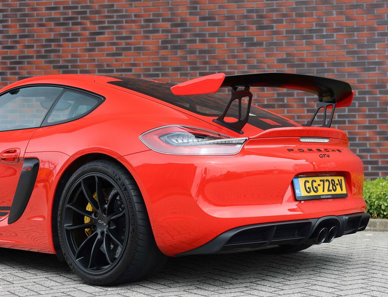 Porsche 981 Cayman GT4