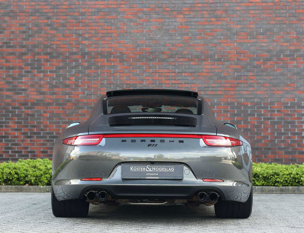 Porsche 991 Carrera 4 GTS