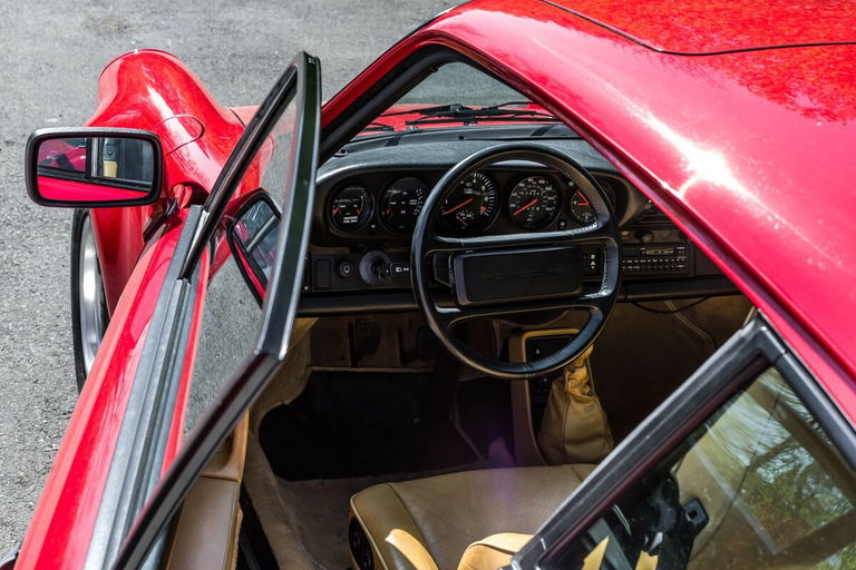 Porsche 911 Turbo 3.3