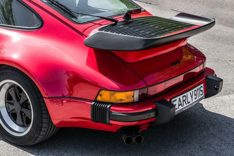 Porsche 911 Turbo 3.3