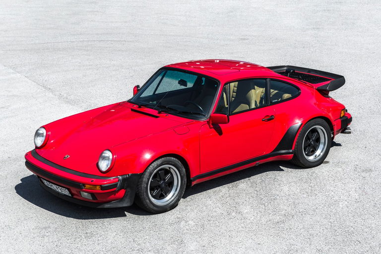 Porsche 911 Turbo 3.3