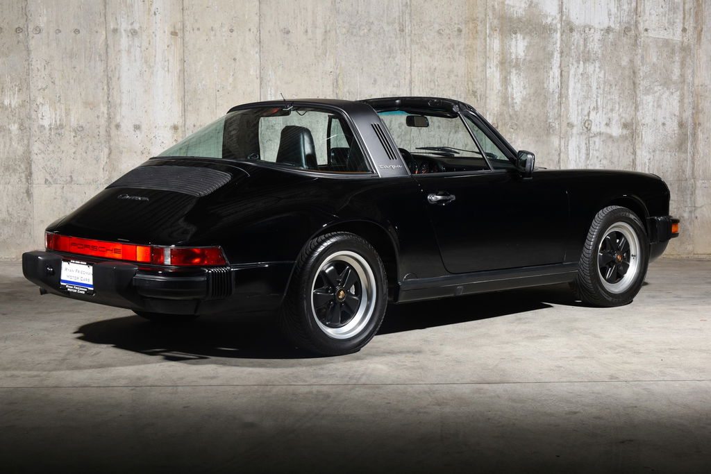 Porsche 911 Carrera 3.2 (US)