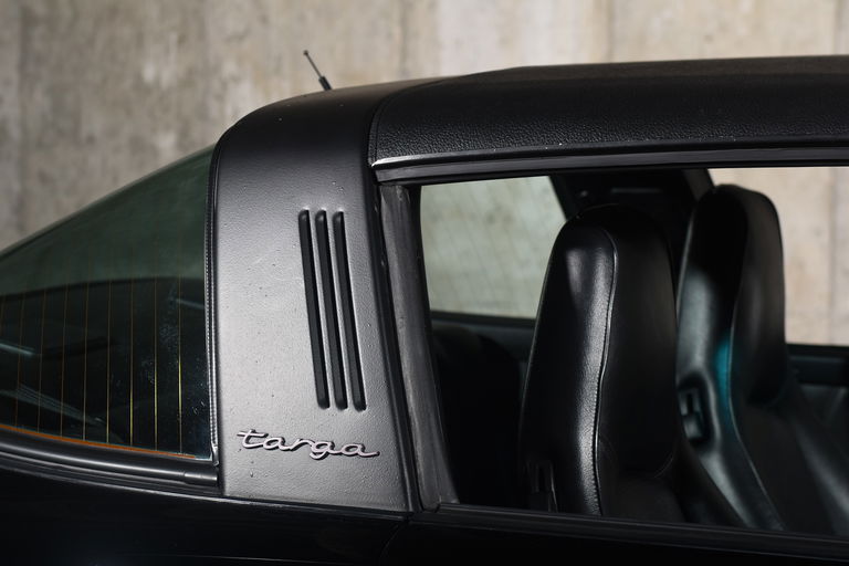 Porsche 911 Carrera 3.2 (US)