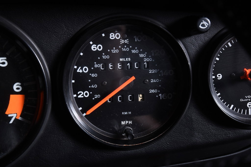 Porsche 911 Carrera 3.2 (US)