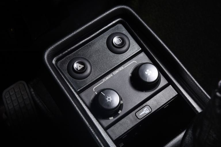 Porsche 911 Carrera 3.2 (US)