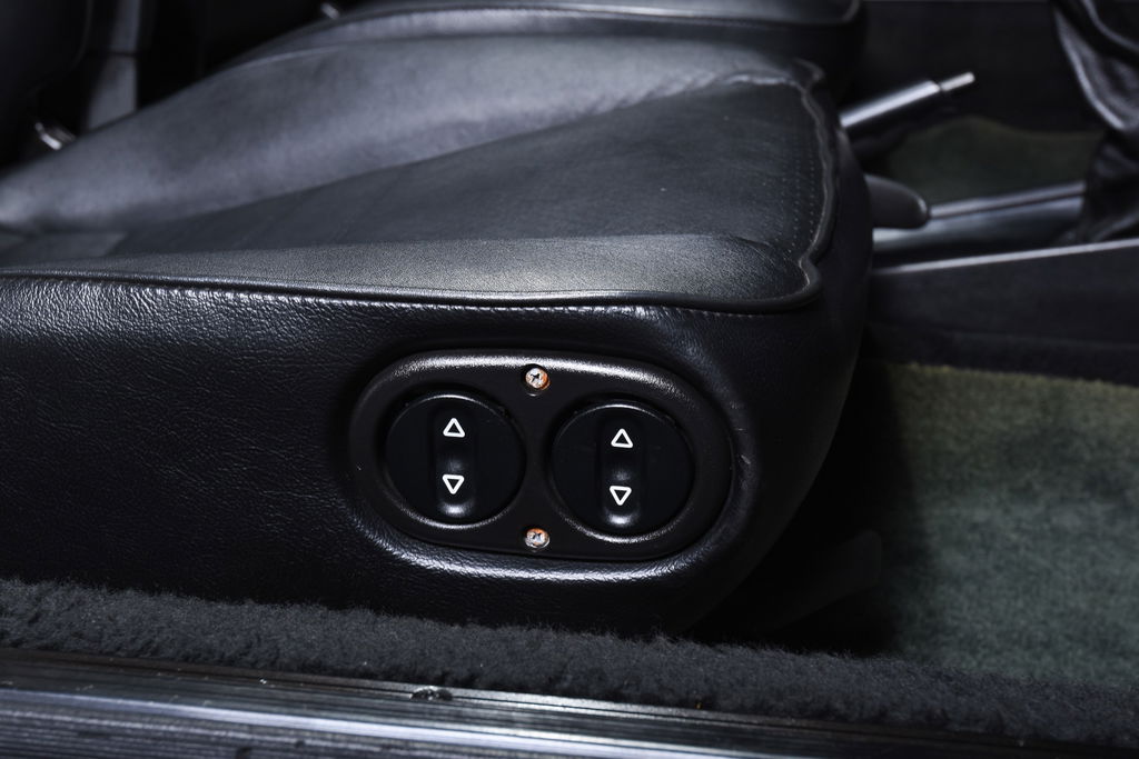 Porsche 911 Carrera 3.2 (US)