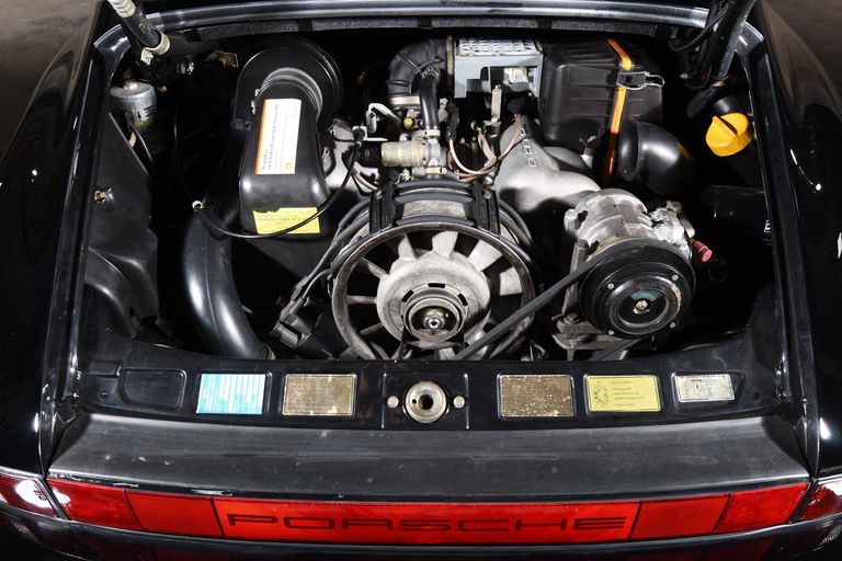 Porsche 911 Carrera 3.2 (US)