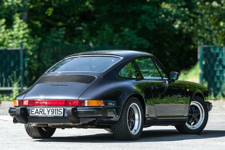 Porsche 911 Carrera 3.2 „25 Jahre 911“