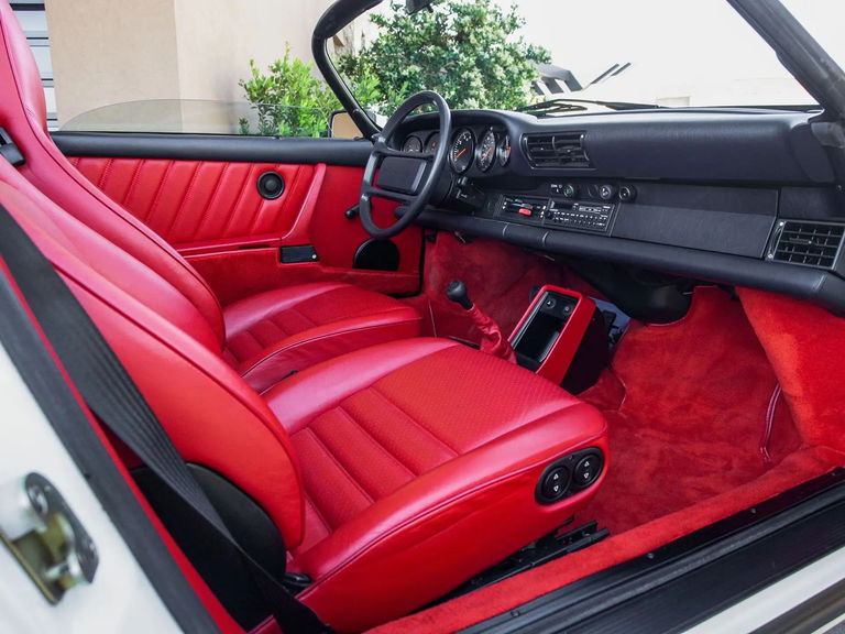 Porsche 911 Carrera 3.2 Speedster (US)