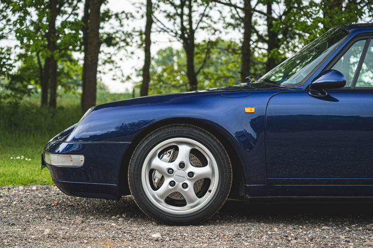 Porsche 993 Carrera 4