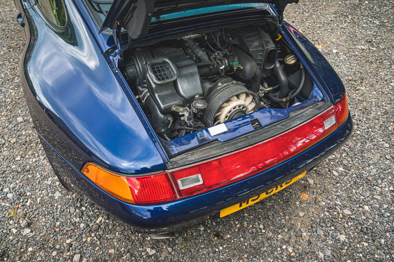 Porsche 993 Carrera 4