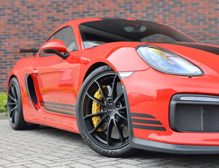 Porsche 981 Cayman GT4