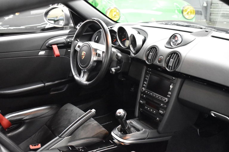 Porsche 987 Cayman R