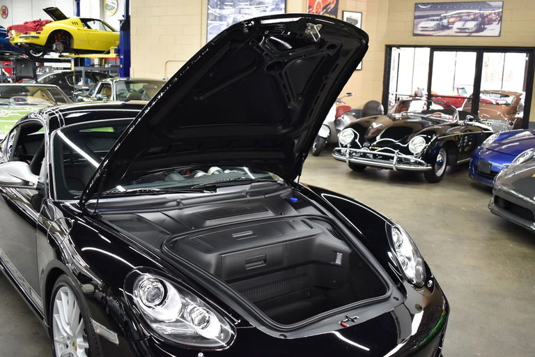 Porsche 987 Cayman R