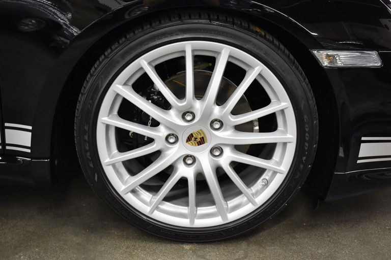 Porsche 987 Cayman R