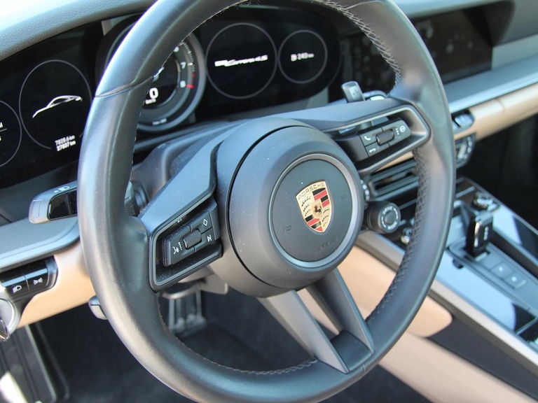 Porsche 992 Carrera 4S