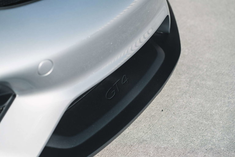 Porsche 718 Cayman GT4