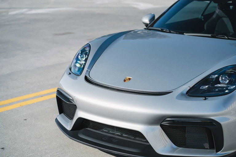Porsche 718 Cayman GT4
