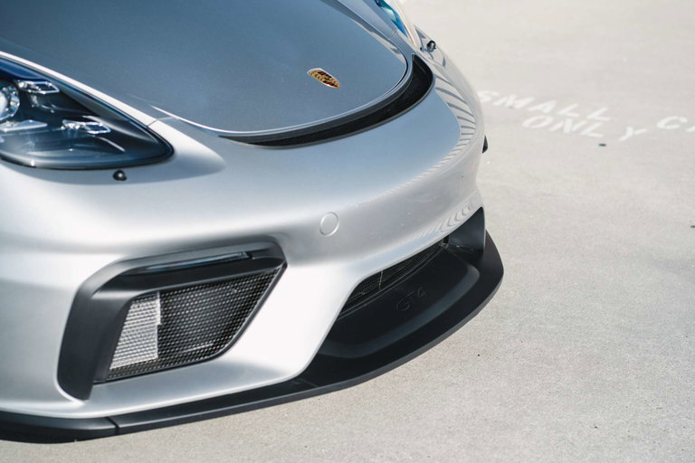 Porsche 718 Cayman GT4