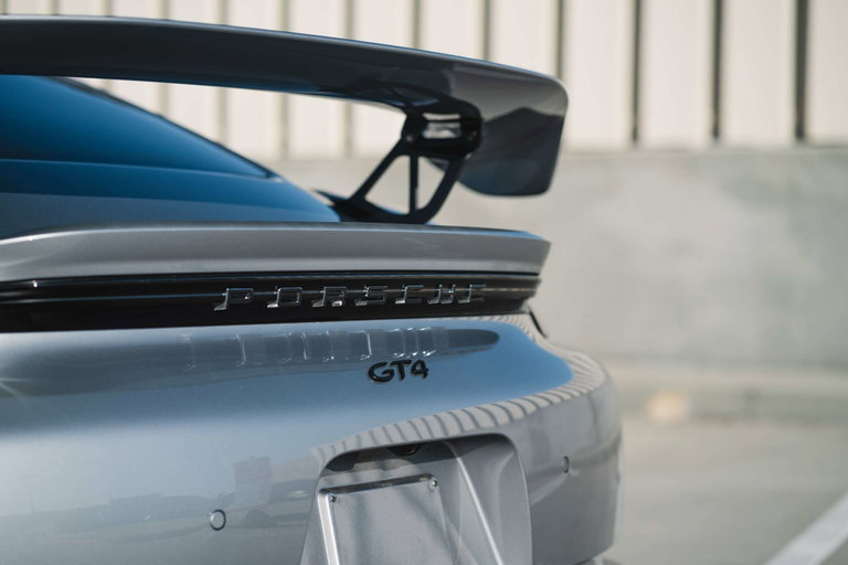 Porsche 718 Cayman GT4