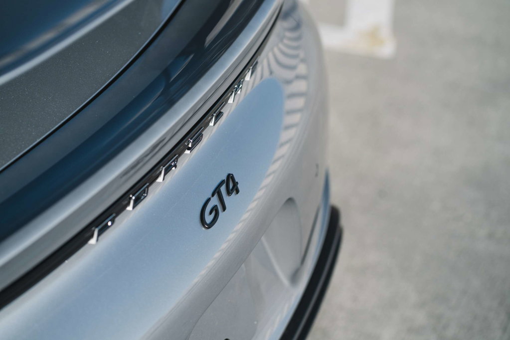Porsche 718 Cayman GT4