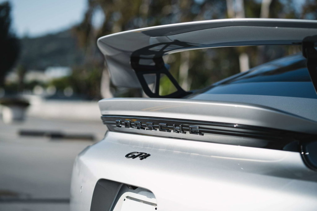 Porsche 718 Cayman GT4