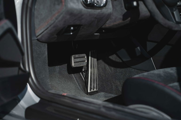 Porsche 718 Cayman GT4