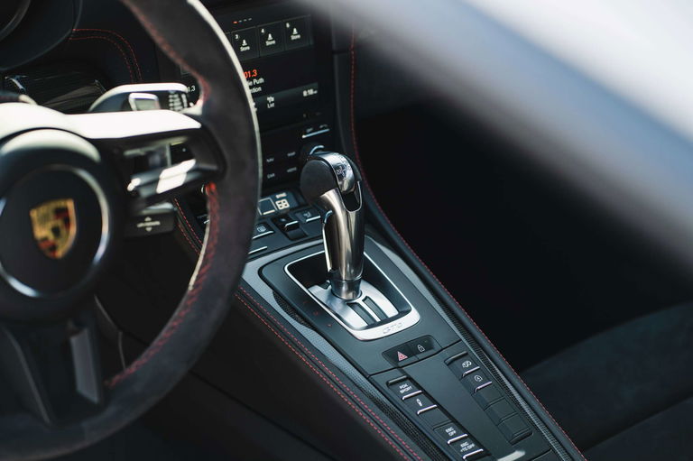 Porsche 718 Cayman GT4