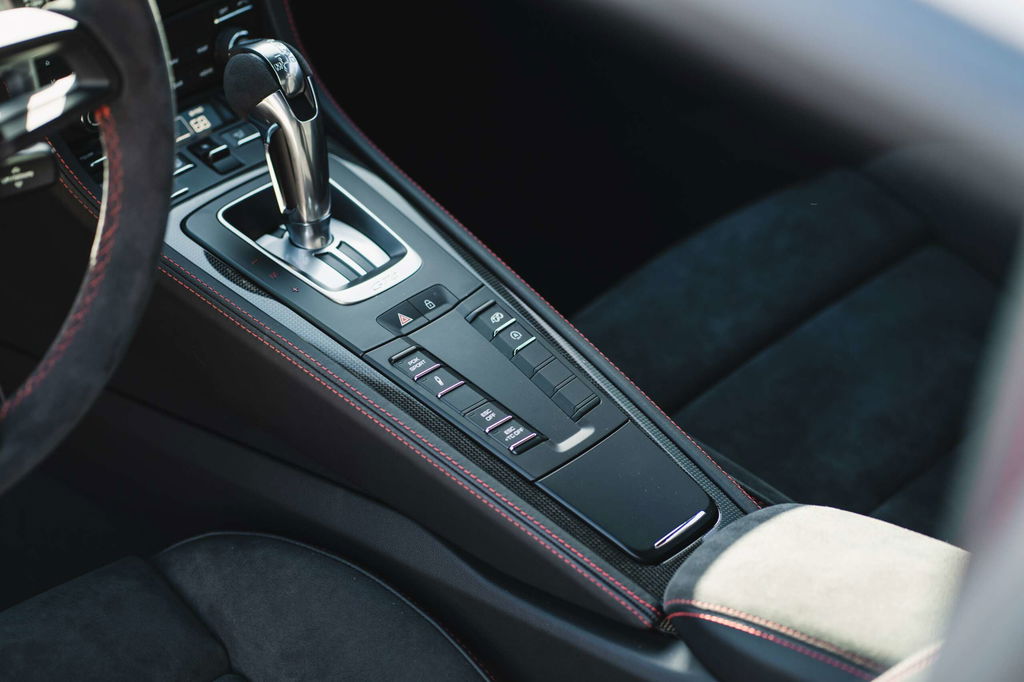 Porsche 718 Cayman GT4