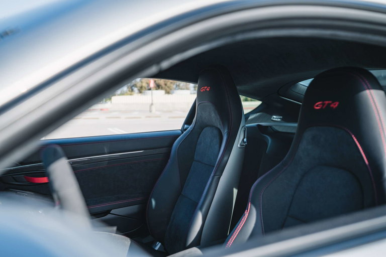 Porsche 718 Cayman GT4