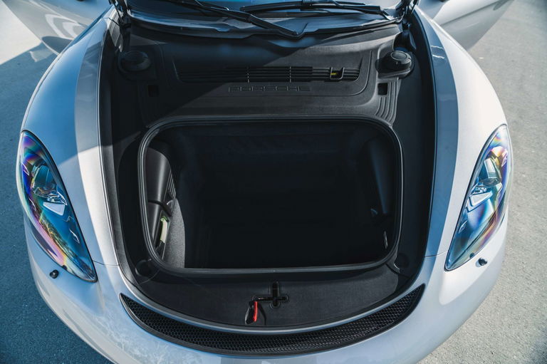 Porsche 718 Cayman GT4