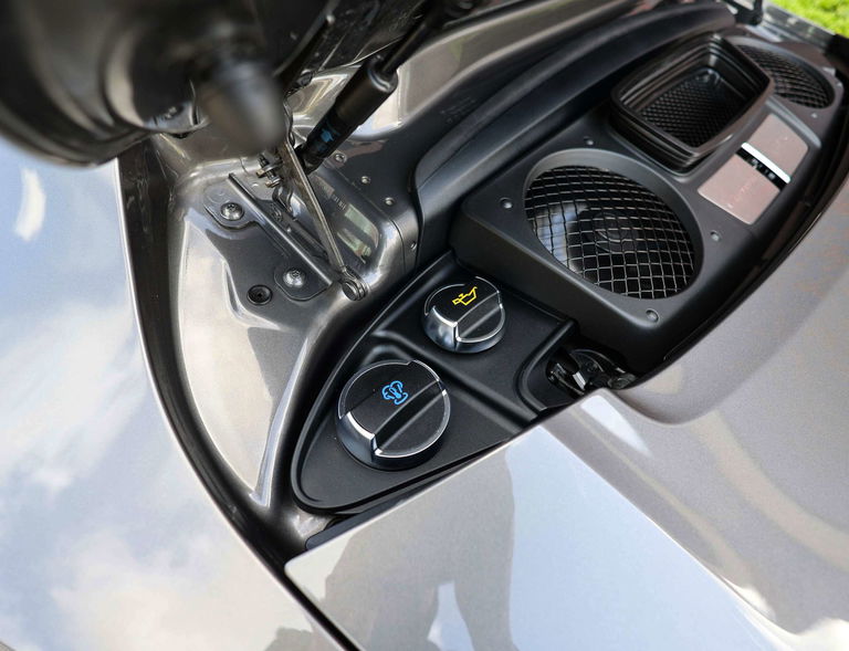 Porsche 991 Carrera 4 GTS