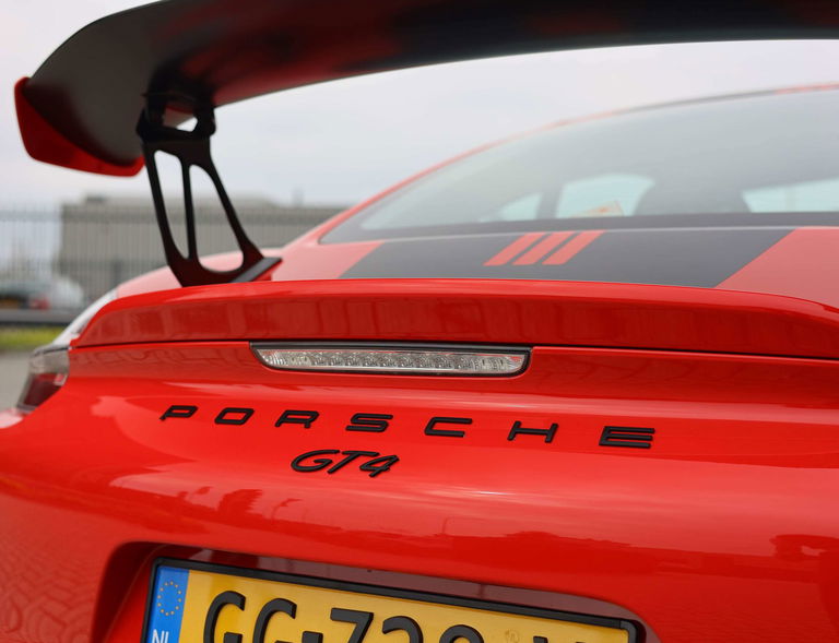 Porsche 981 Cayman GT4