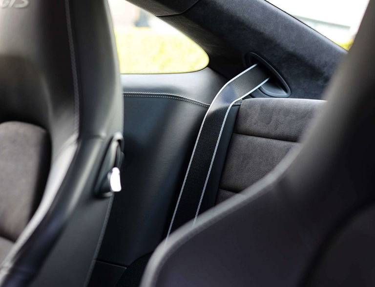 Porsche 991 Carrera 4 GTS