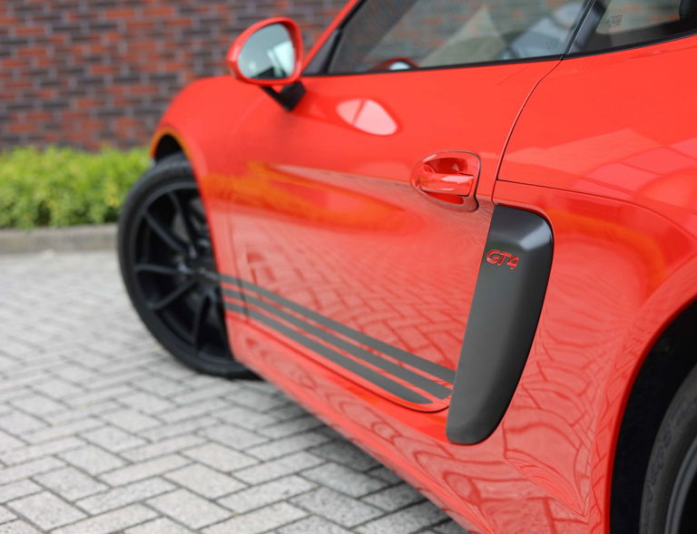 Porsche 981 Cayman GT4