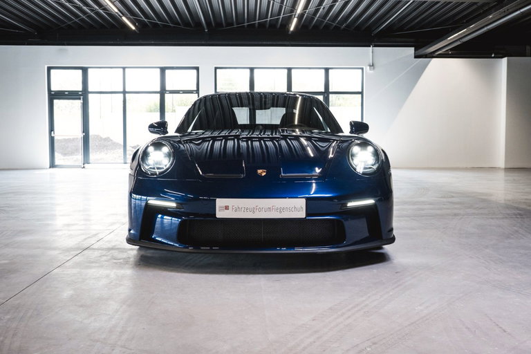Porsche 992 GT3 Touring