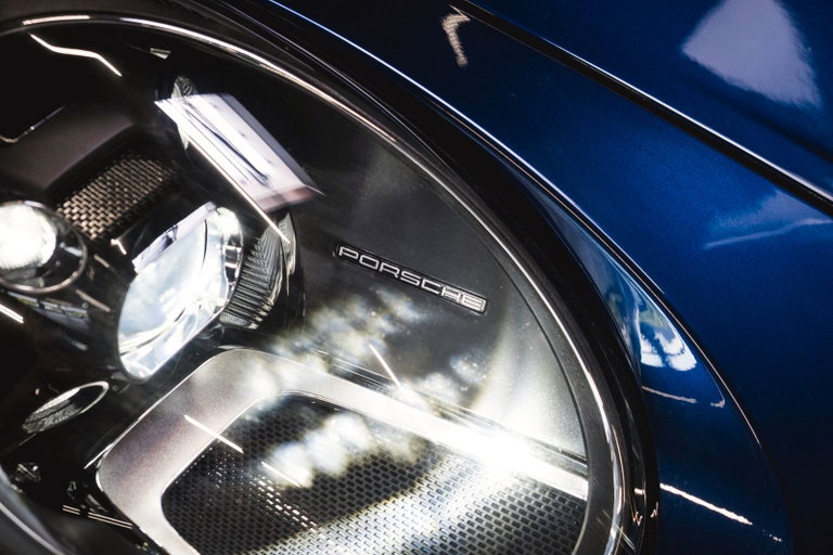 Porsche 992 GT3 Touring