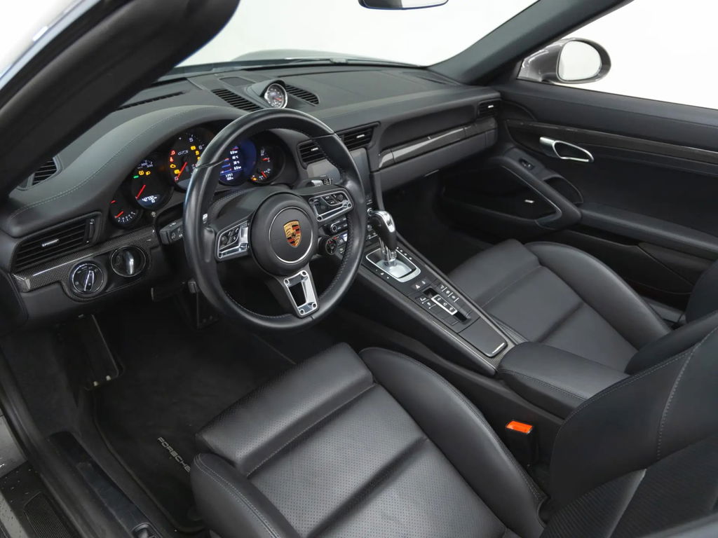 Porsche 991.2 Carrera 4 GTS